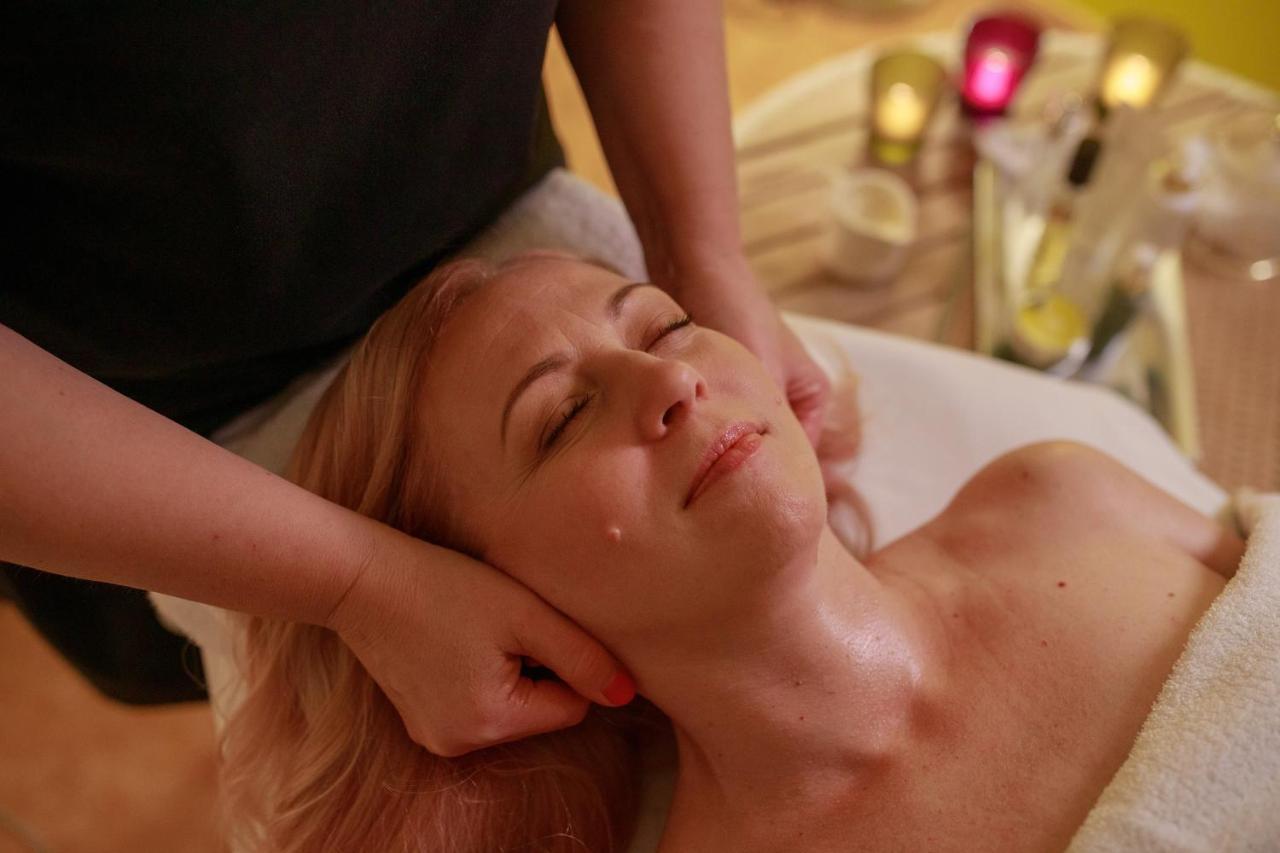Von Rosen Spa (Adults Only) Maetaguse Bagian luar foto