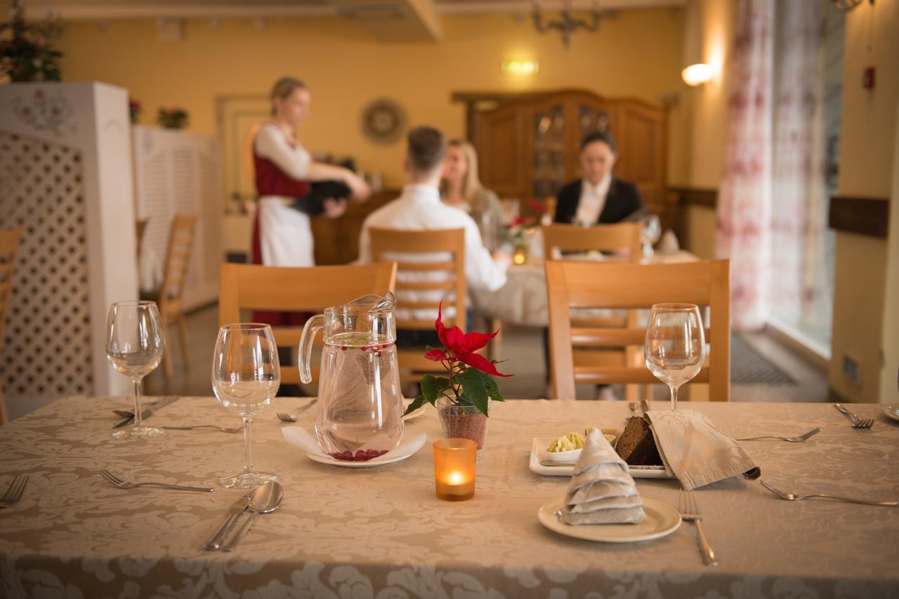 Von Rosen Spa (Adults Only) Maetaguse Bagian luar foto