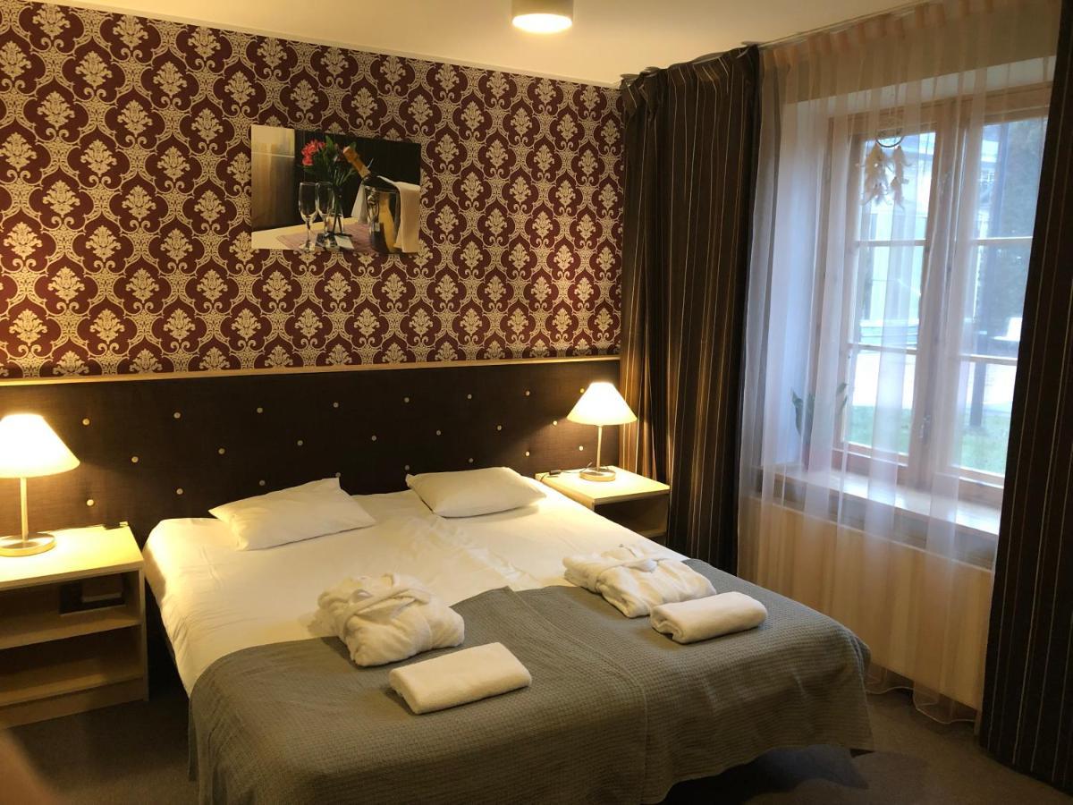 Von Rosen Spa (Adults Only) Maetaguse Bagian luar foto